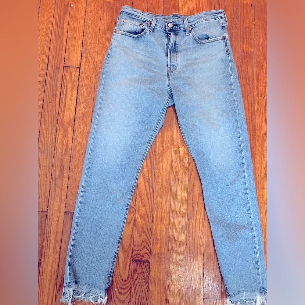 Levi’s 501 Skinny Button Fly High Rise jeans 29x28